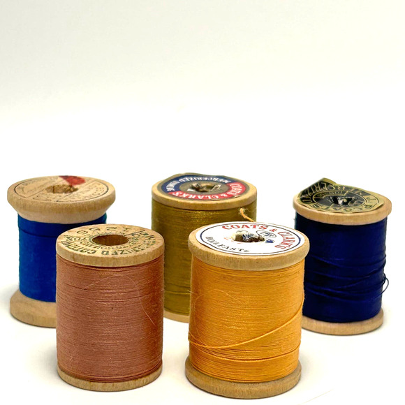 Vintage Thread On Wooden Spools Lot Of 30 - Picture 7 of 11